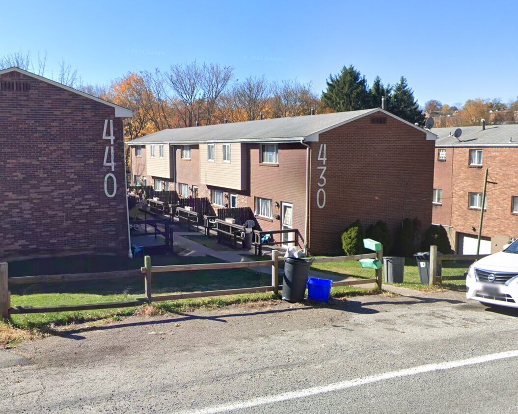 430 Brierly Ln, West Mifflin, PA 15122 Townhome Rentals in West