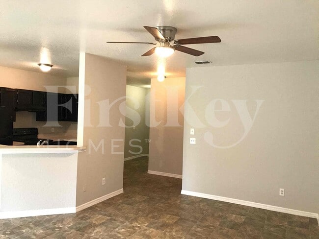 Foto del edificio - 4743 Luther Ave