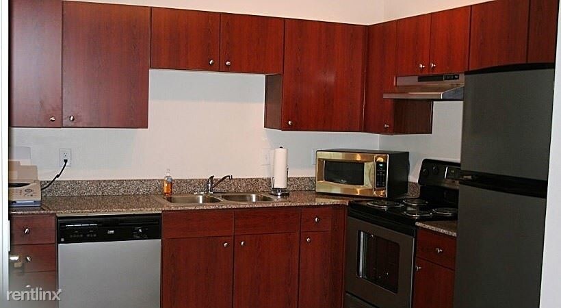 Primary Photo - 5950 Antoine Dr