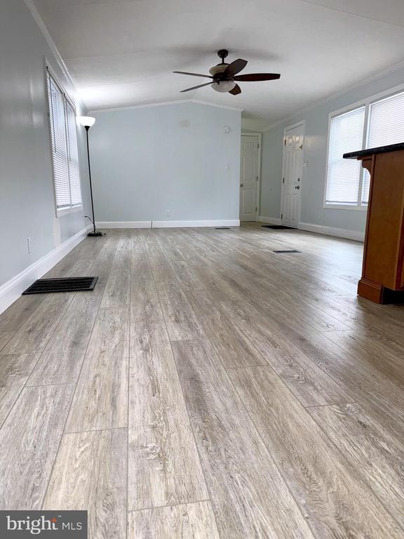 Foto del edificio - 1616 N Main St