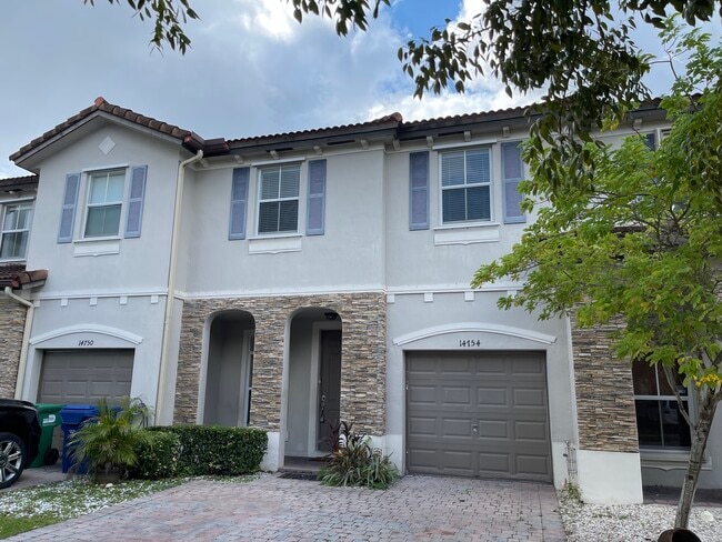 Foto del edificio - 14754 SW 25th St