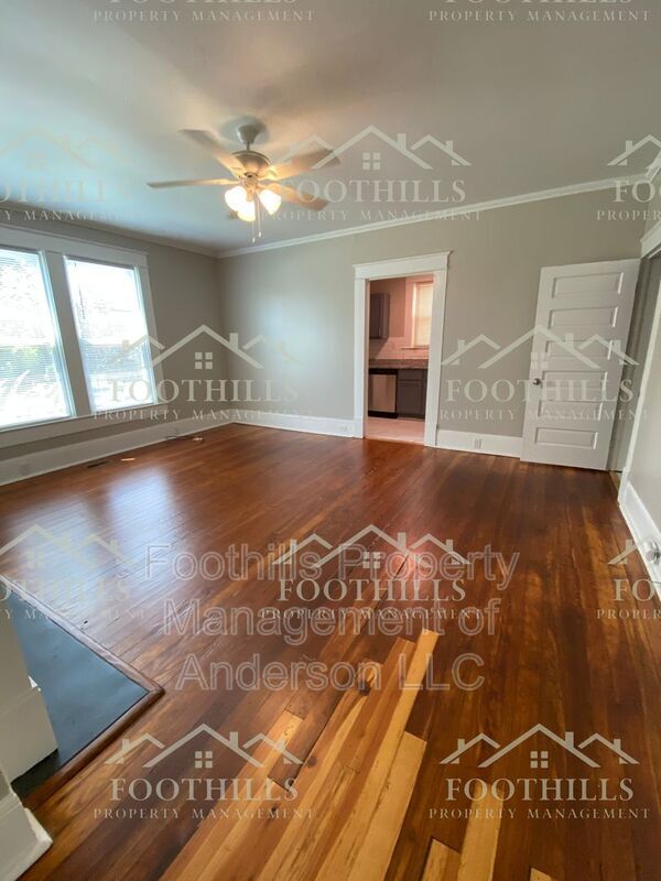 Building Photo - 120 Anderson Ave