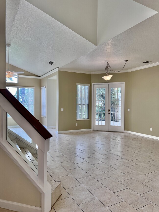 Building Photo - 14300 Dulcimer Ct
