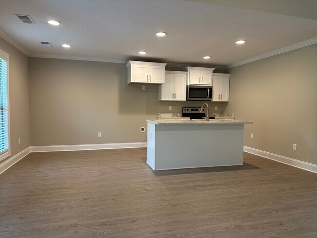 Building Photo - 78 Jackson Creek Dr