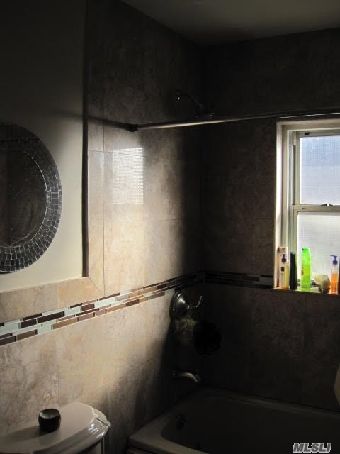 Foto del edificio - 65-28 171st St