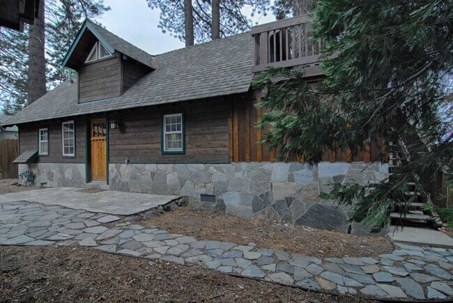 Building Photo - 7020 Yaho Ave