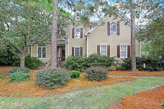 Building Photo - 1410 Hollybriar Dr
