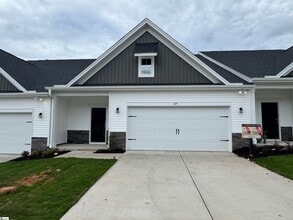 Building Photo - 325 Gooding Trl