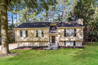 Building Photo - 2681 Meadow Ridge Ct