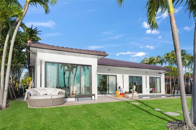 Foto del edificio - 21100 NE 25th Ct