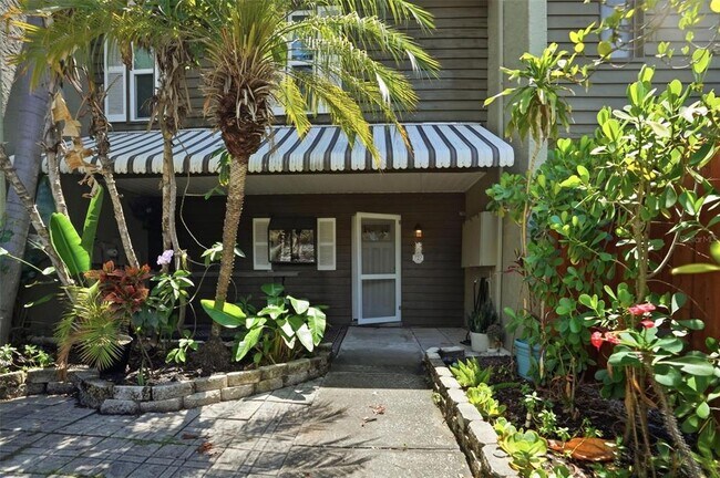 Foto del edificio - 727 N Himes Ave