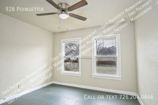 Building Photo - 928 Poinsettia St