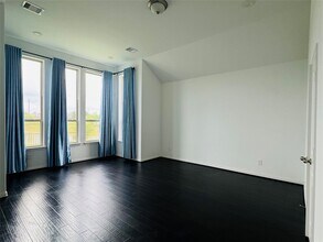 Building Photo - 8403 Terrace Valley Cir