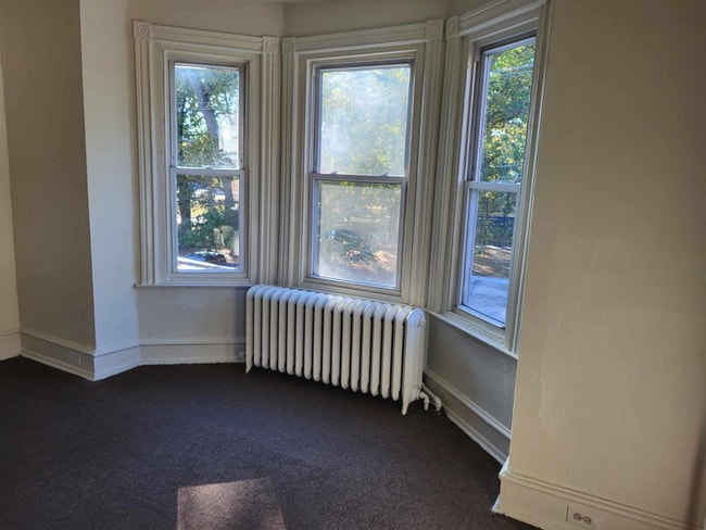Foto del edificio - 429 S 51st St