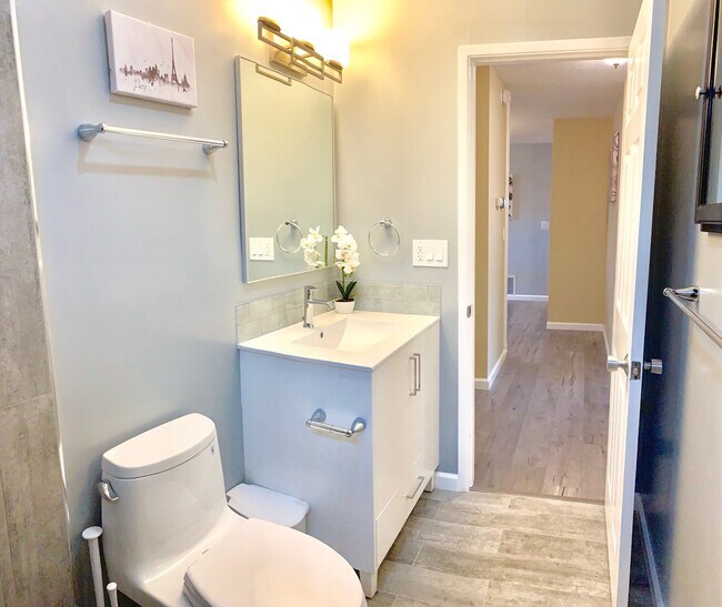 Foto del edificio - 1798 Starlite Dr