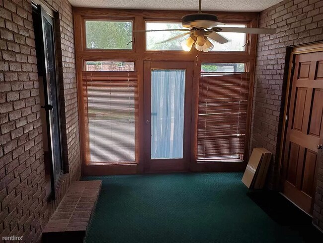 Foto del edificio - 3 br, 3 bath House - 1921 Burr Pkwy