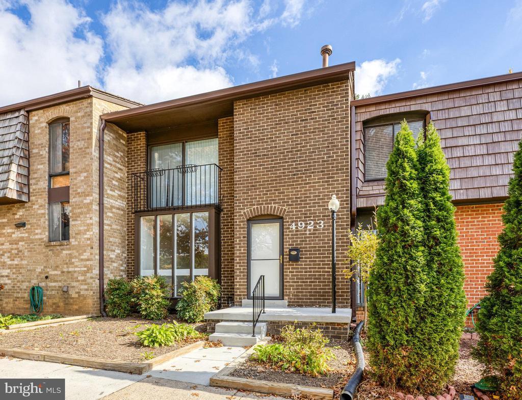 Foto principal - 4923 Casimir St