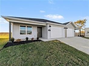 Building Photo - 6605 NW Altus St