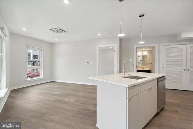 Foto del edificio - 3449 Scotts Ln