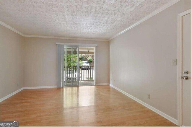 Building Photo - 2955 Seven Pines Ln