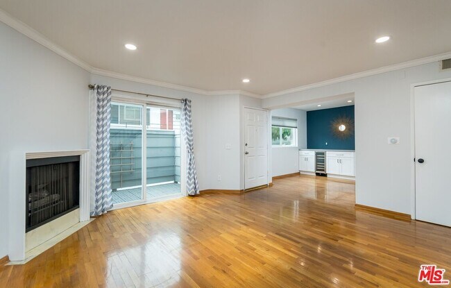 Foto del edificio - 4744 Ben Ave