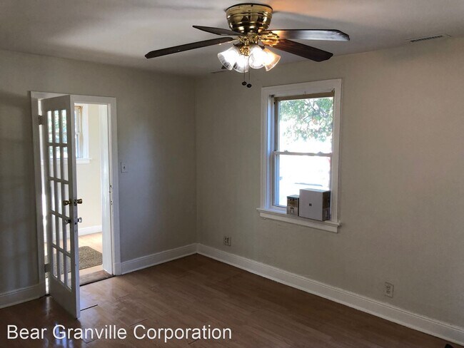 Foto del edificio - 2 br, 1 bath House - 100 E 35th St