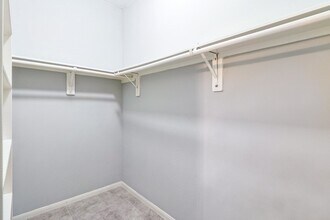 Building Photo - 7 Nathaniel Springs Dr