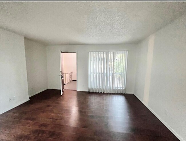 Foto del edificio - 4811 Live Oak St