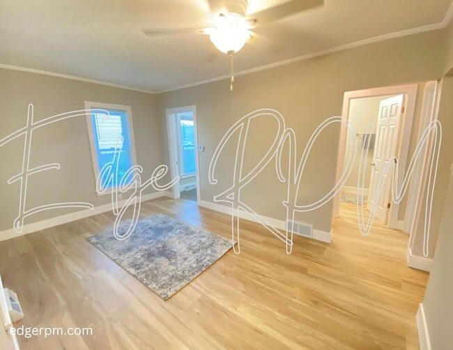 Building Photo - Cozy 2 Bedroom Home with Modern Upgrades –...