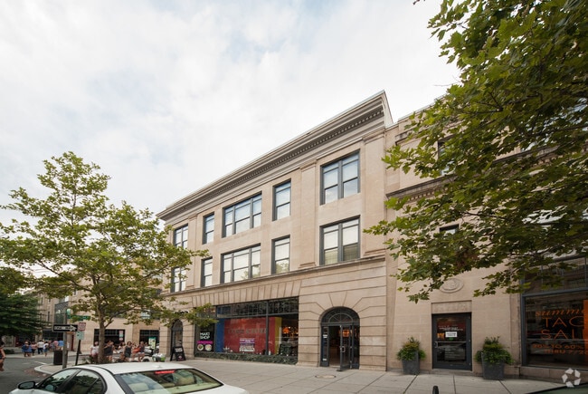 Building Photo - Lofts 14
