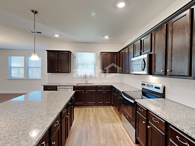 Building Photo - 190 Rivulet Dr