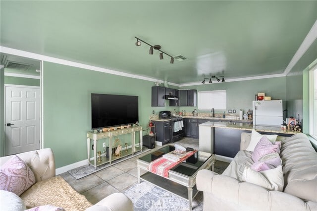 Foto del edificio - 10604 Plainview Ave