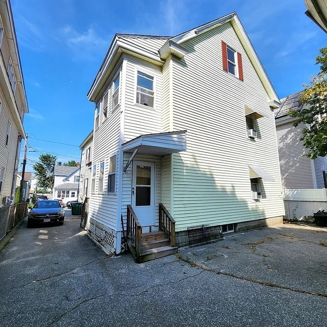 Building Photo - 151-153 Gershom Ave