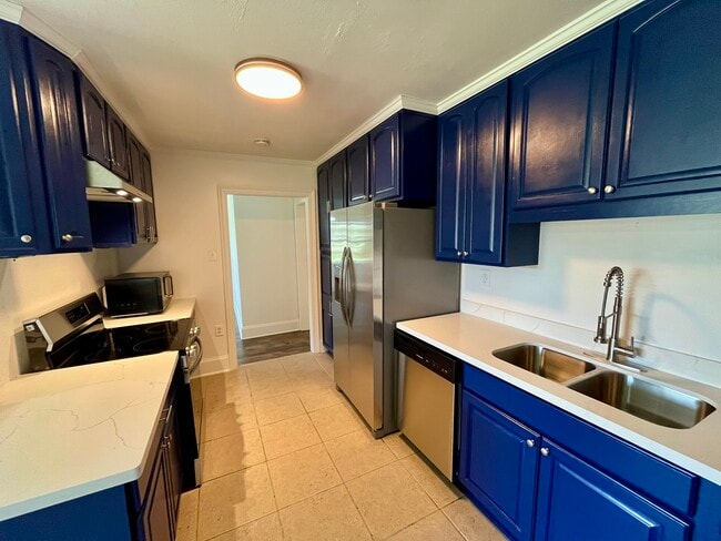 Building Photo - 113 Tinsley Dr