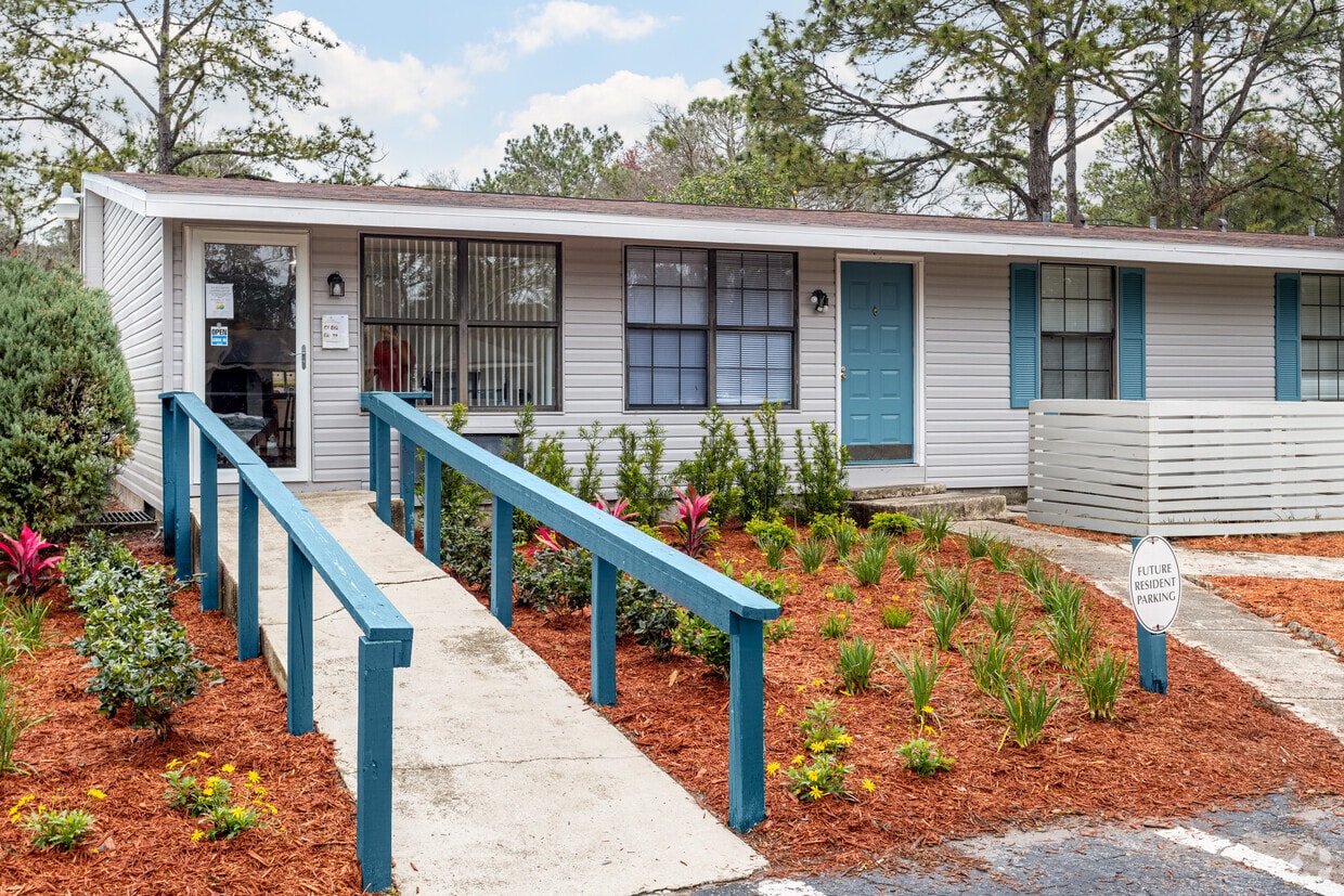 JaxBay Apartments - 3857 Pritmore Rd Jacksonville, FL 32257 | Apartments.com, image size:1240x827