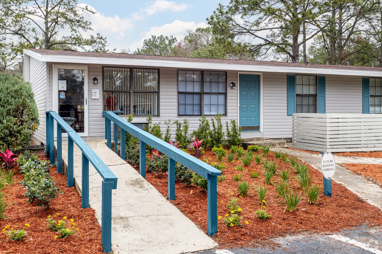 Villas at Mandarin Bay Rentals in Jacksonville at 3857 Pritmore Rd