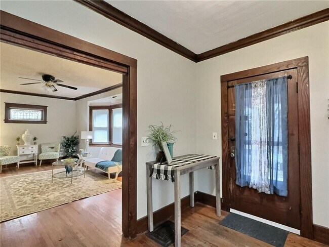 Foto del edificio - 350 Augustine St