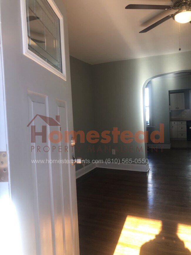 Building Photo - 3 BEDROOM HOME FOR RENT!