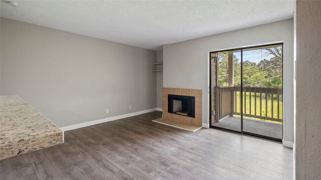 Building Photo - 2501 Gulf Fwy