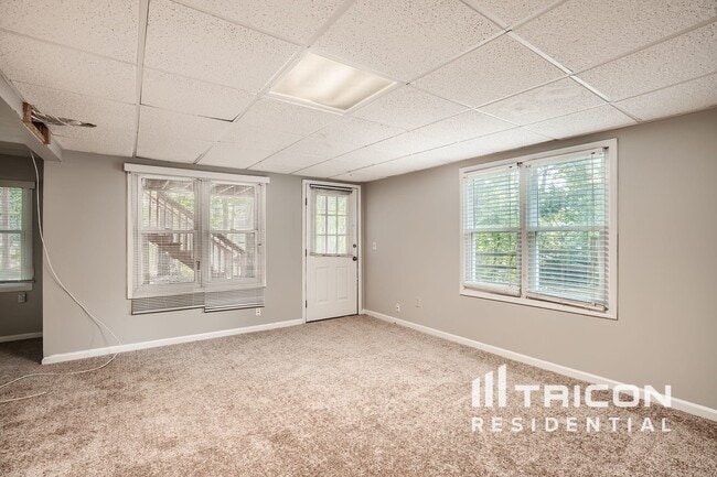 Building Photo - 7067 Brook Side Landing