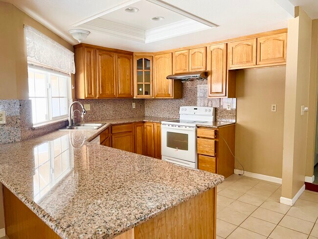 Foto del edificio - 2061 Peachtree Cir