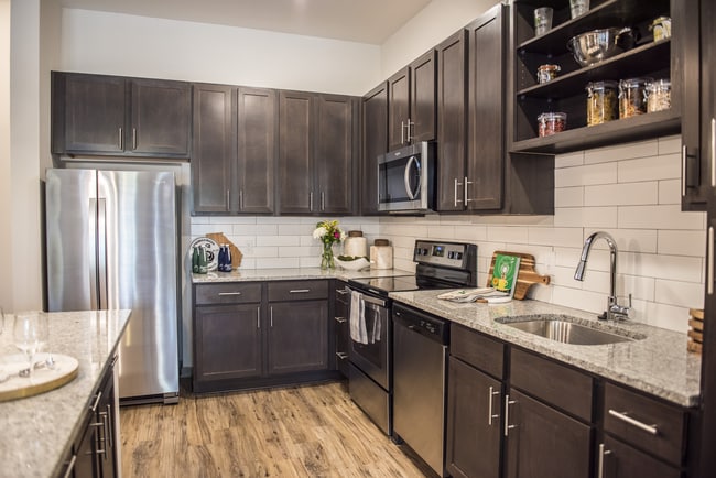 Foto del edificio - The Ironwood Apartment Homes