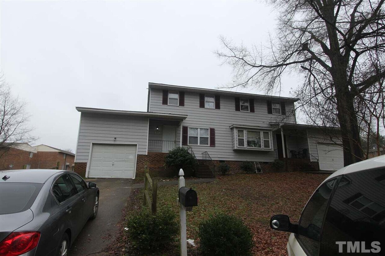 Primary Photo - 1014 Addison Pl