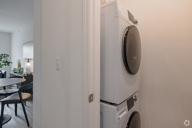 1BR, 1BA - 552SF - Lavandería - The Nine