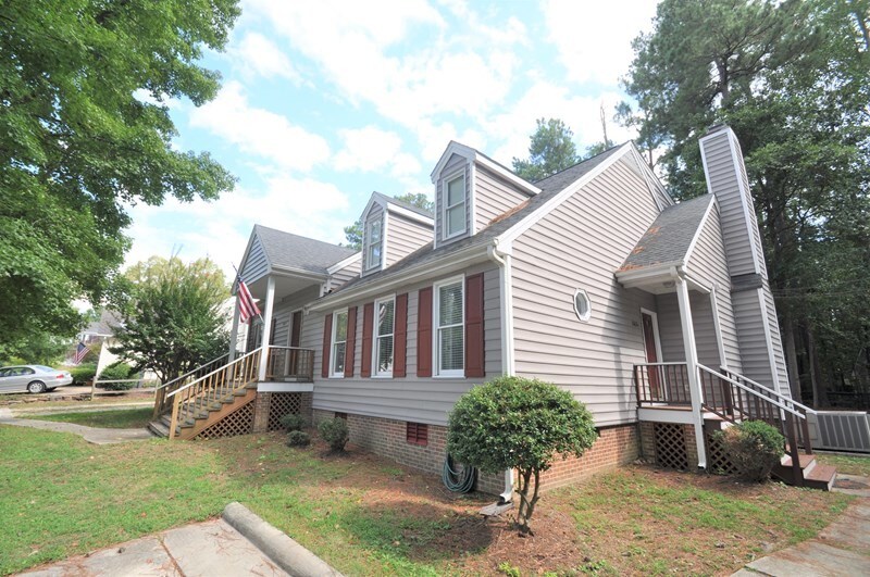 Primary Photo - 303 Hunter St