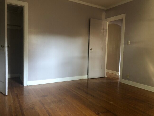 Bedroom 1 - 446 N Catalina Ave