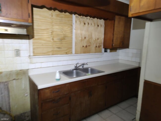 Foto del edificio - 2 br, 1 bath House - 2418 North Peoria Avenue