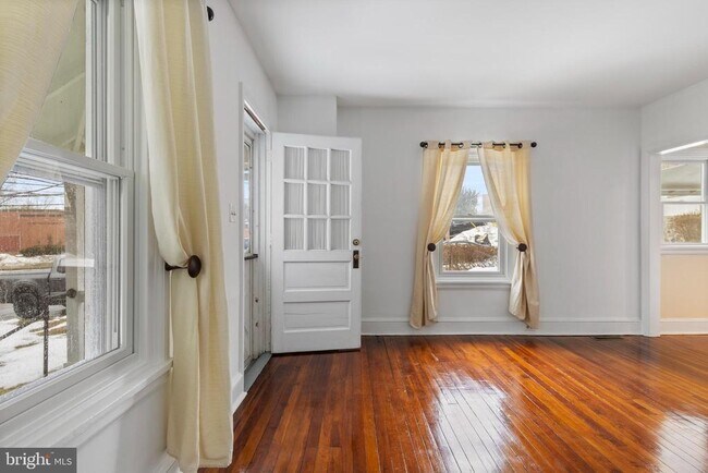 Foto del edificio - 134 Plant Ave