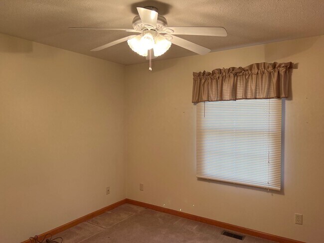 Foto del edificio - Move in Ready!!! 3 Bedroom 2 Bath Sherman!!