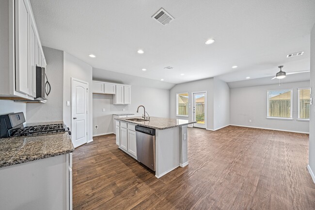 Building Photo - 4315 Isoletta Ct